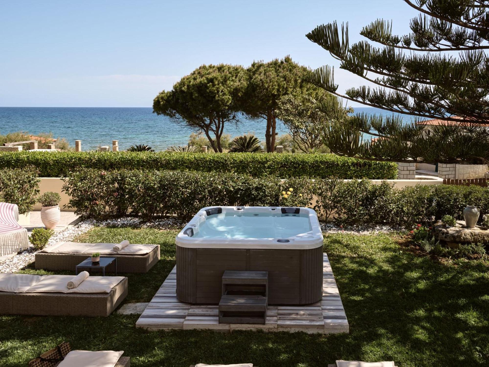 Sea Elegance Villa - On The Beach, By Zantewize Psarou  외부 사진