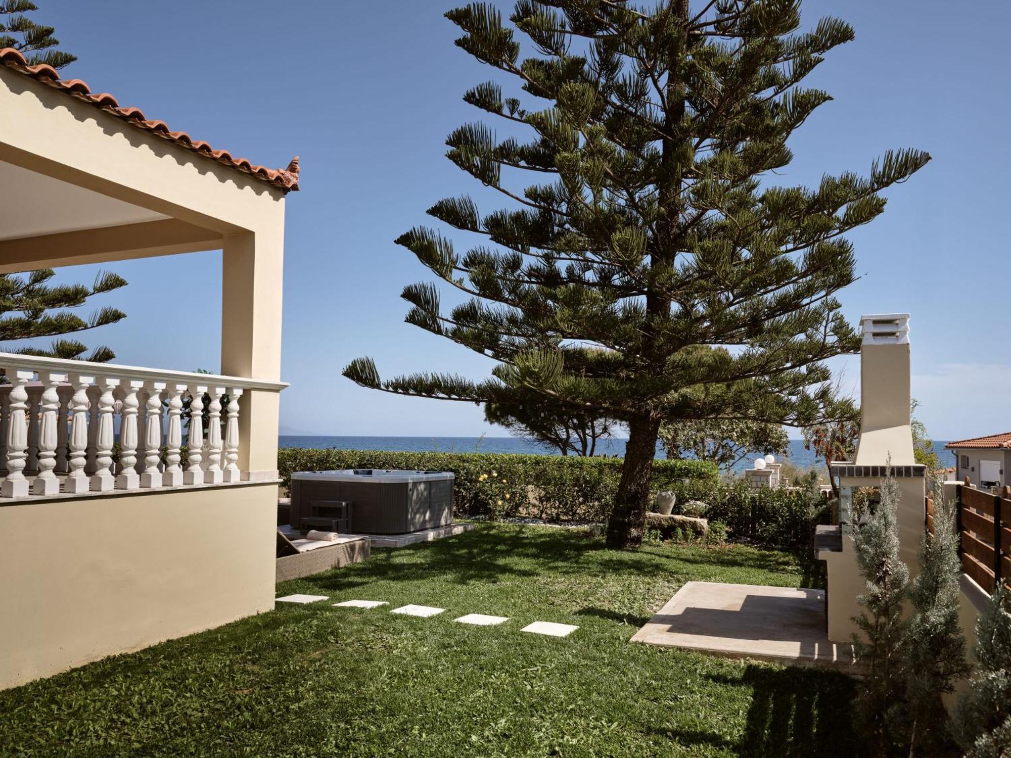 Sea Elegance Villa - On The Beach, By Zantewize Psarou  외부 사진